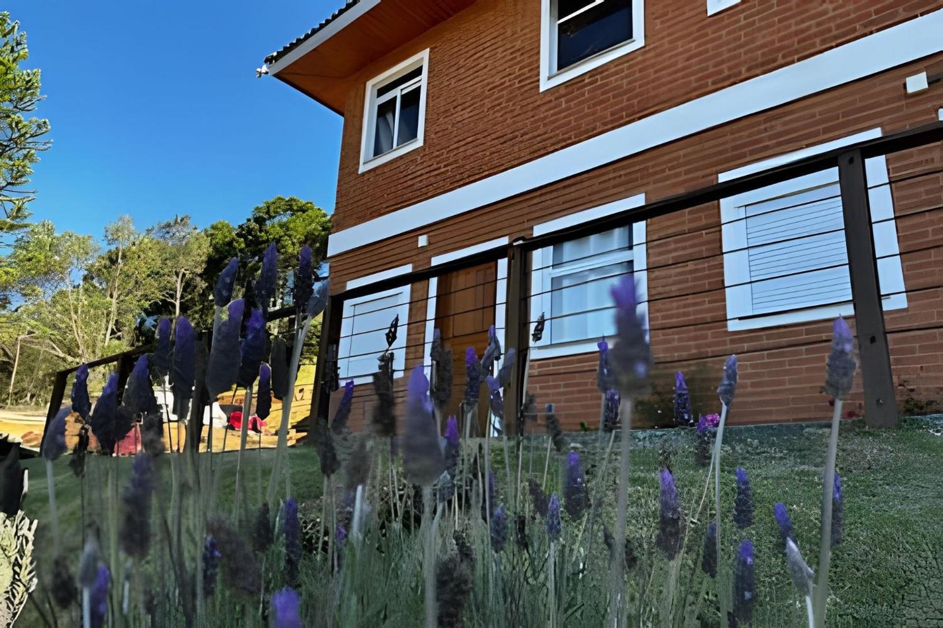 Suites Saint Louis - Conforto Do Lado Do Centro Turistico Campos do Jordão Exterior photo