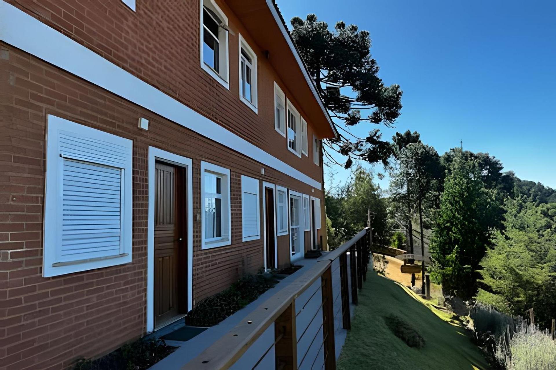 Suites Saint Louis - Conforto Do Lado Do Centro Turistico Campos do Jordão Exterior photo